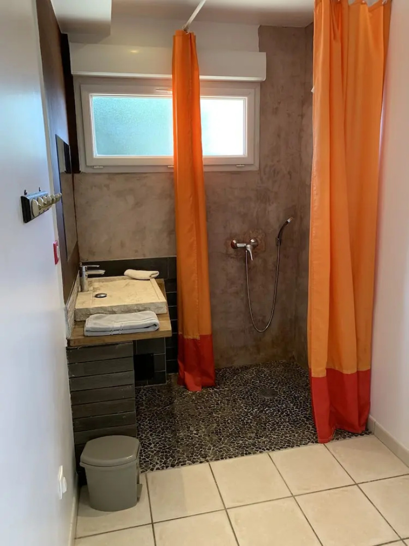 Puravida Lodge and Apparts