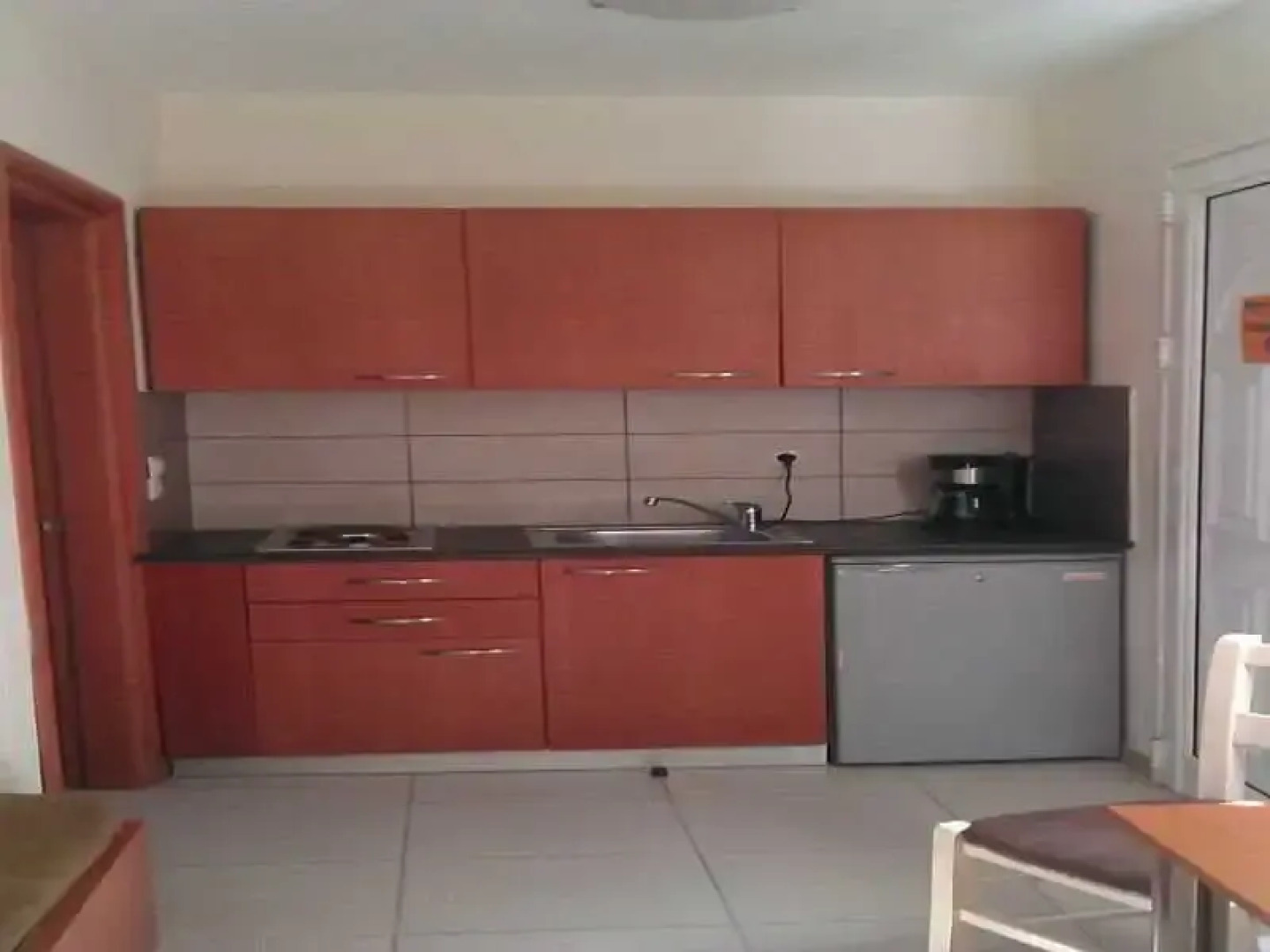 Sunshine Hotel & Apartments