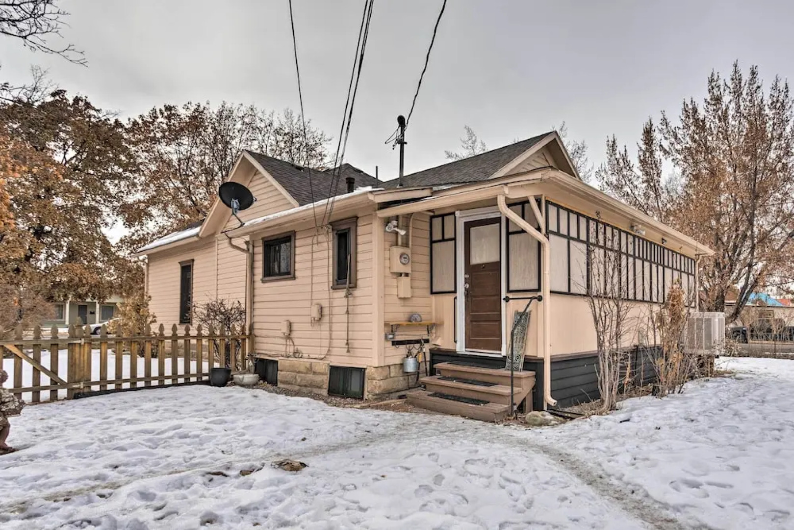 Lovely Montrose Home w/ Yard: Walk to Dtwn & Park!