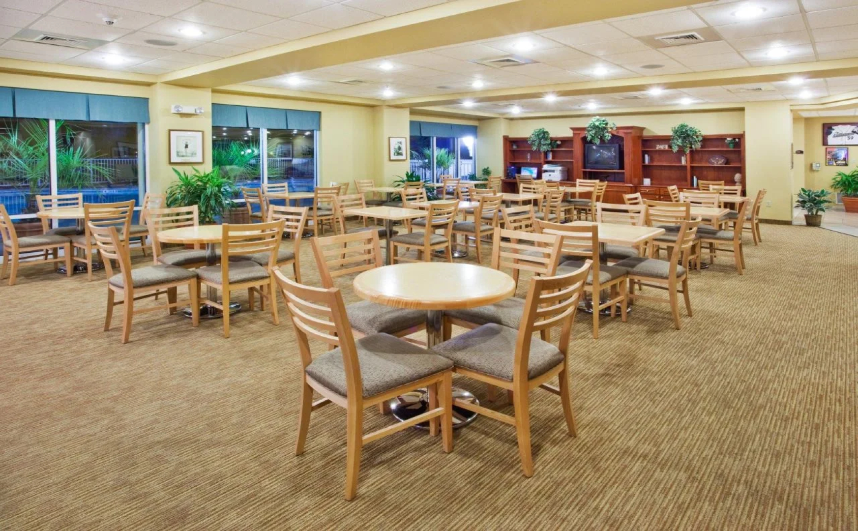 Holiday Inn Express Myrtle Beach-Broadway at the Beach by IHG