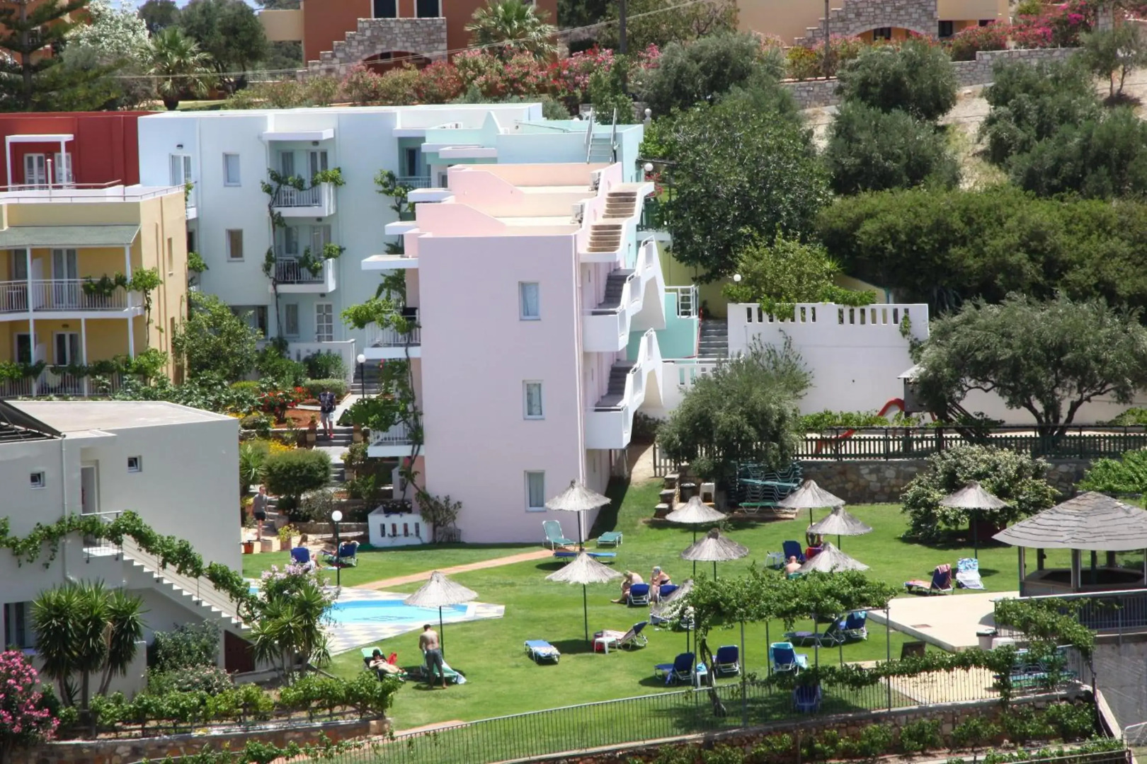 Bellos Hotel Apartments