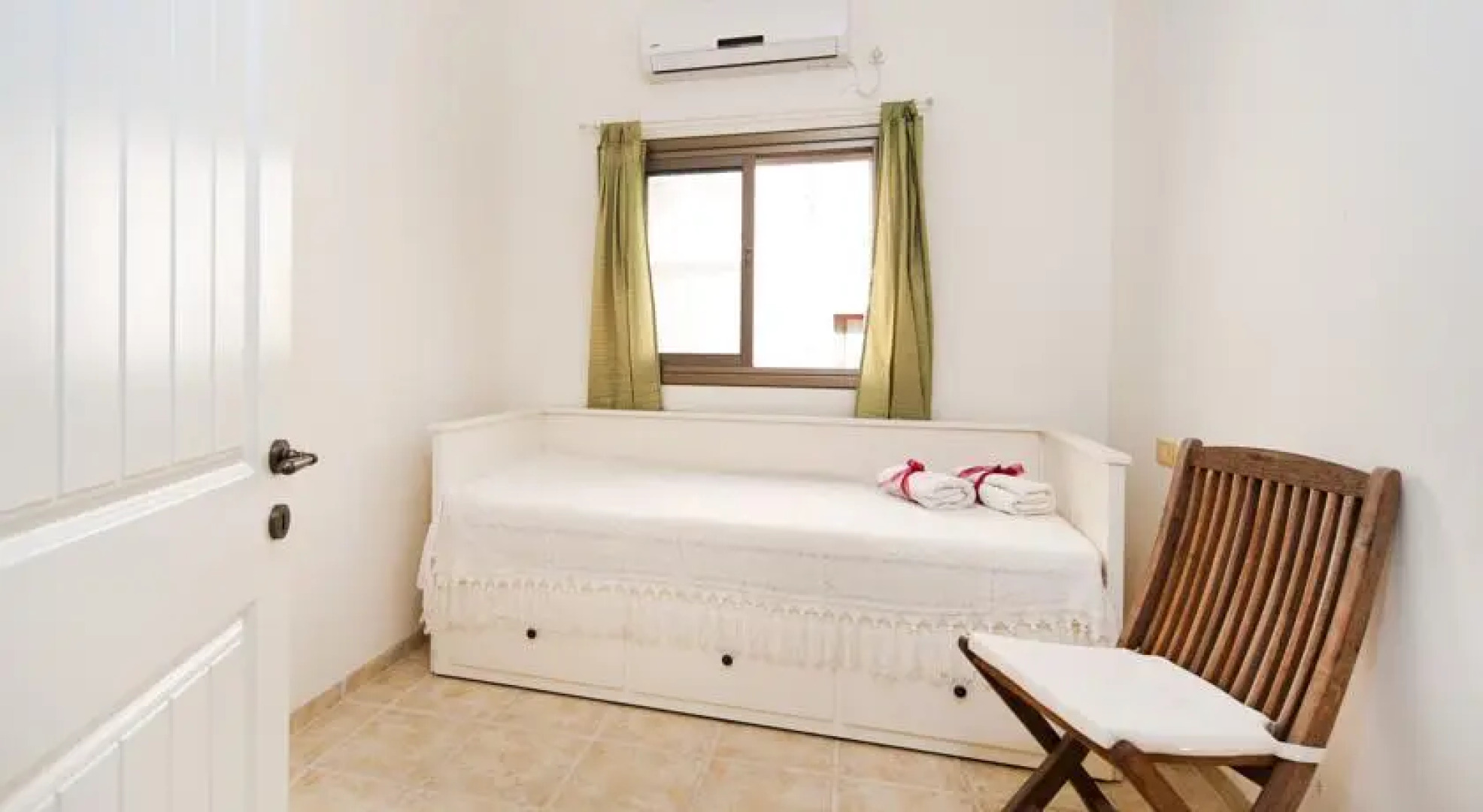 SeaNRent Apartments - Hirshenburg Street