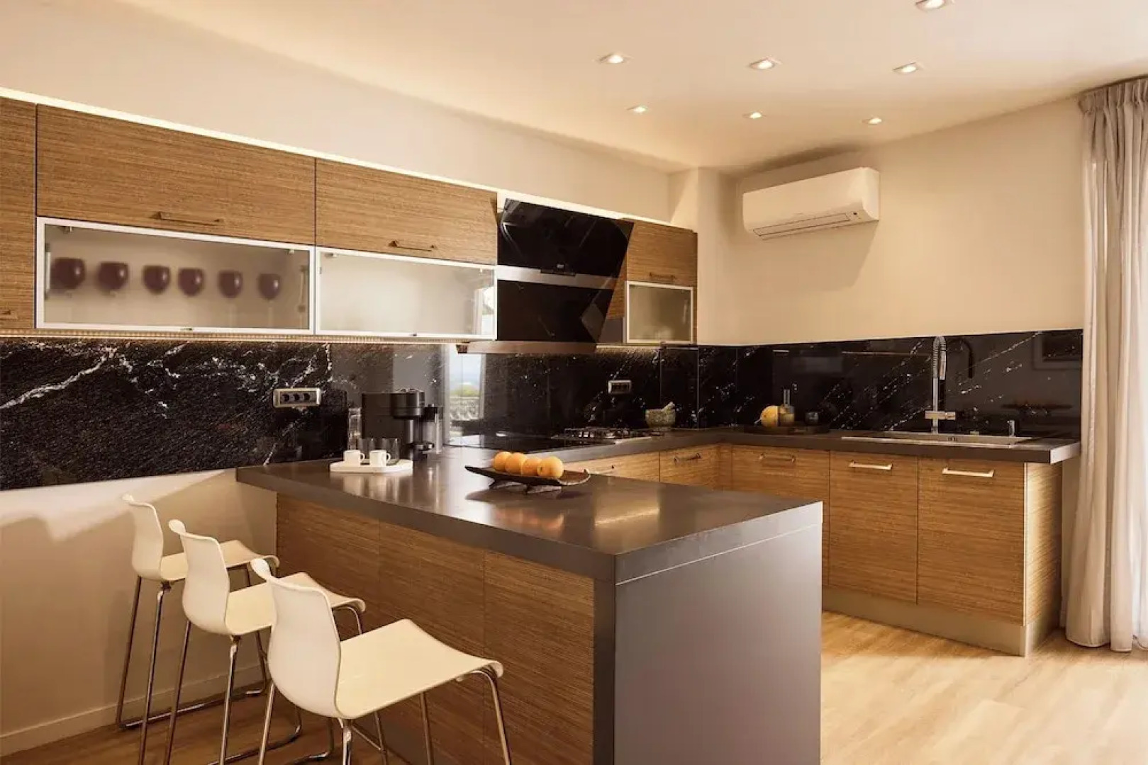 Casa Volare, Penthouse Retreat Athenian Riviera