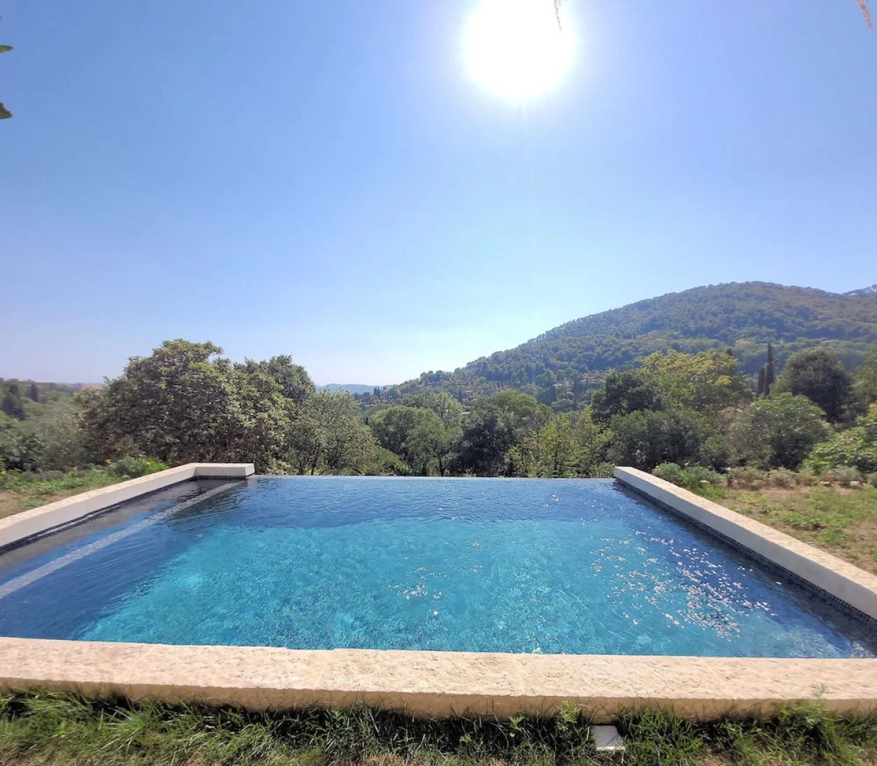 Domaine de la Cascade Parfumée