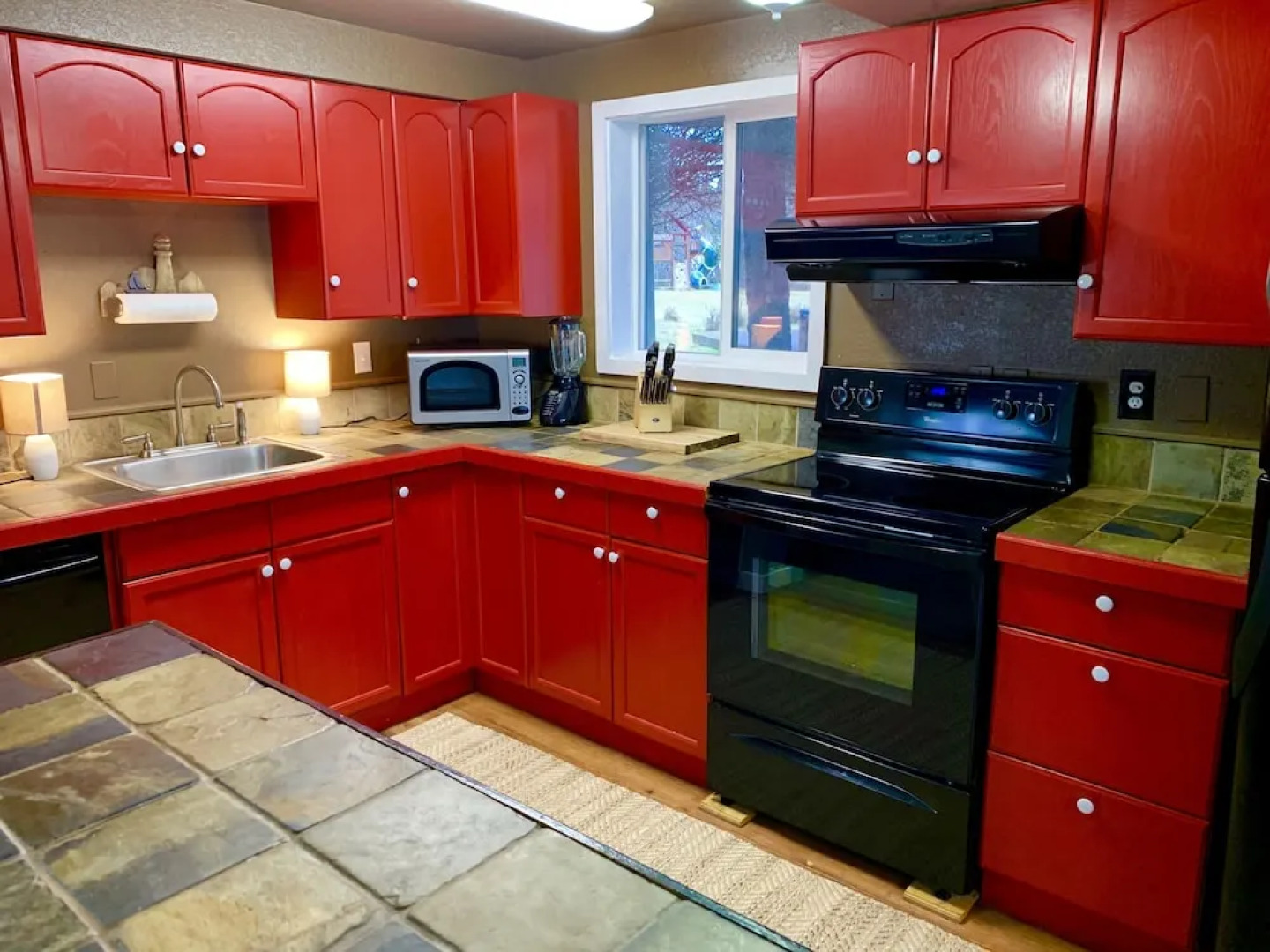 Ocean House Inn & Condos