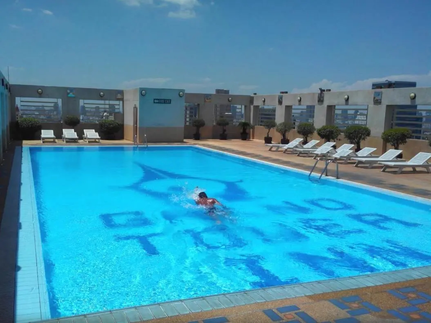 Grand Tower Inn Rama VI Hotel