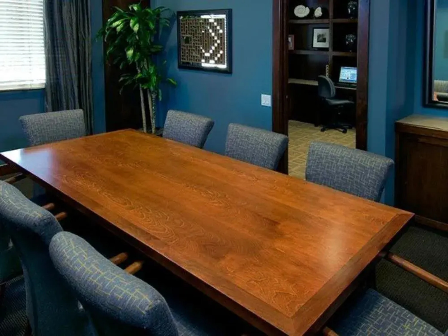 Global Luxury Suites at Commodore Drive