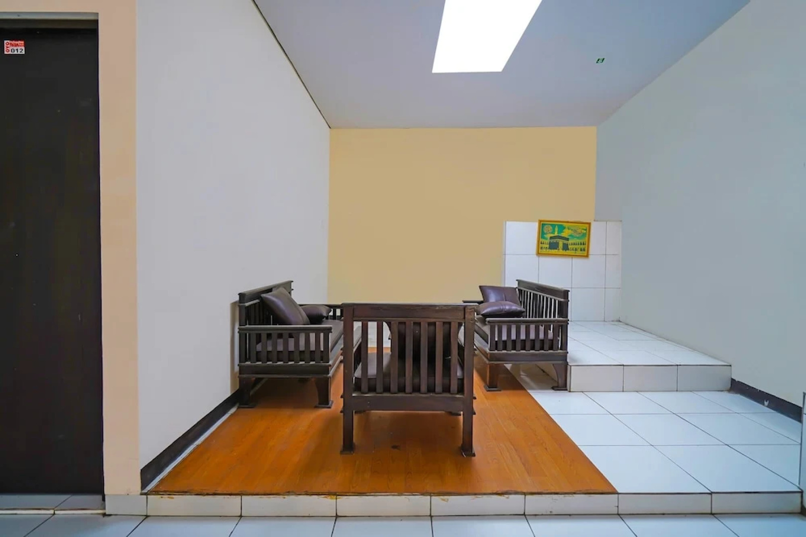 OYO Life 92641 Guest House Palinggihan Ii