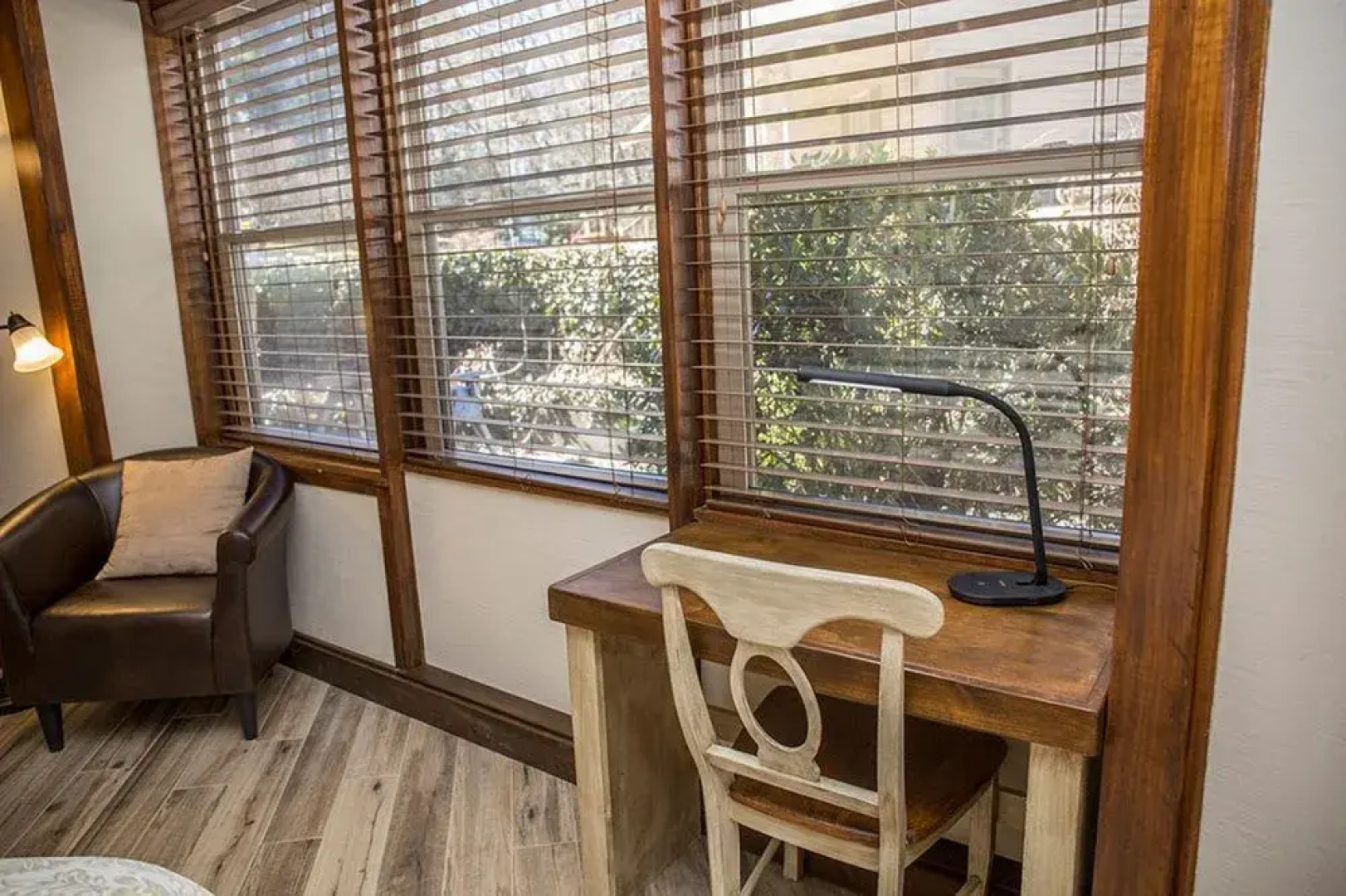 Woodlands Inn Of Sapphire Bed & Breakfast