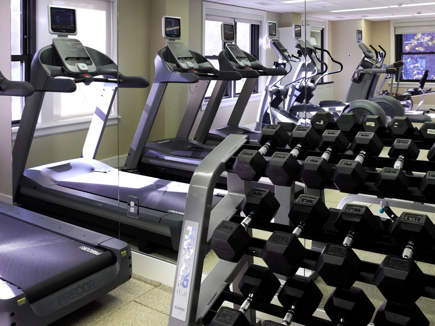 The Raphael Hotel, Autograph Collection