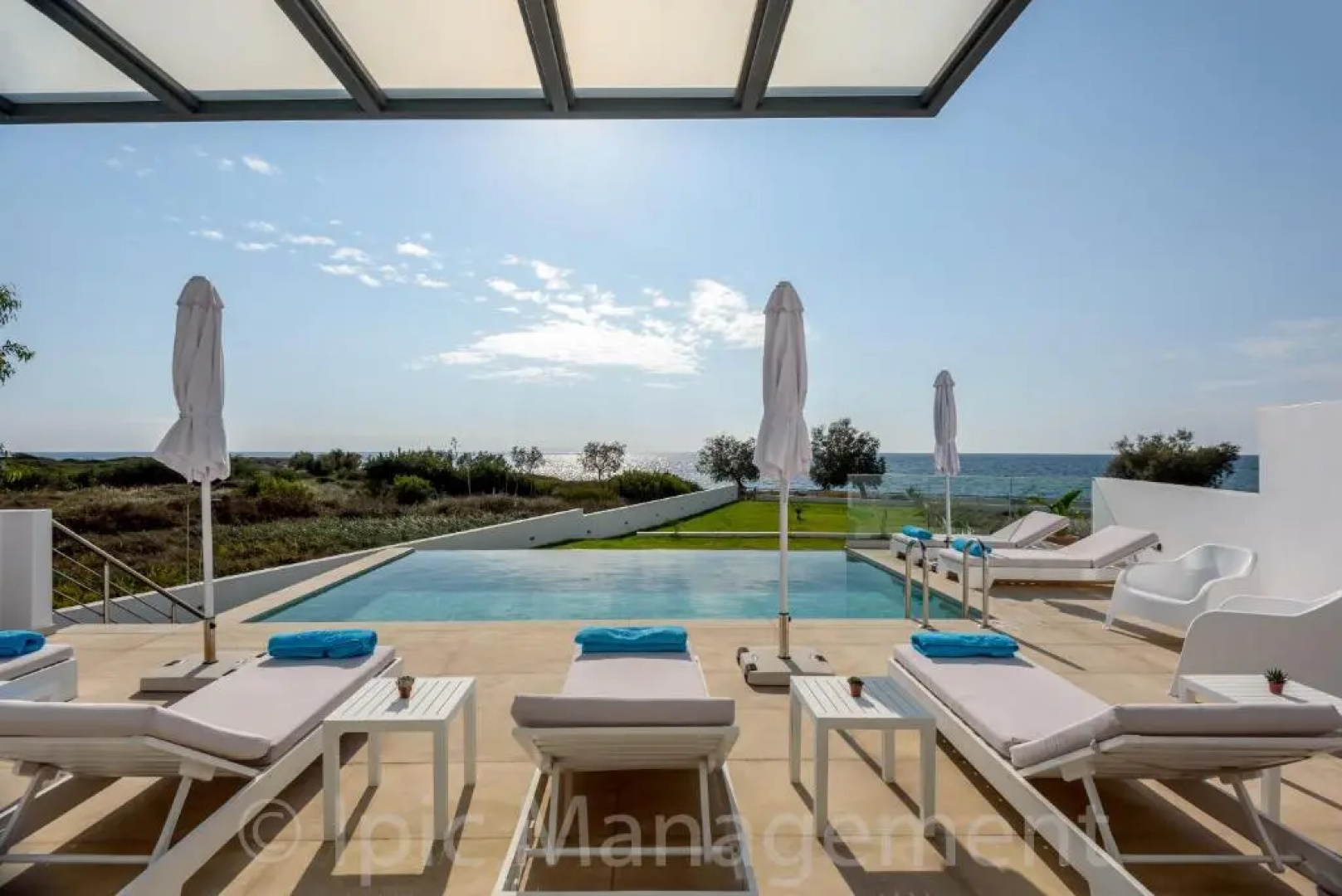 Villa Pelagia Seafront Villa Pelagia Superb New Listing2021