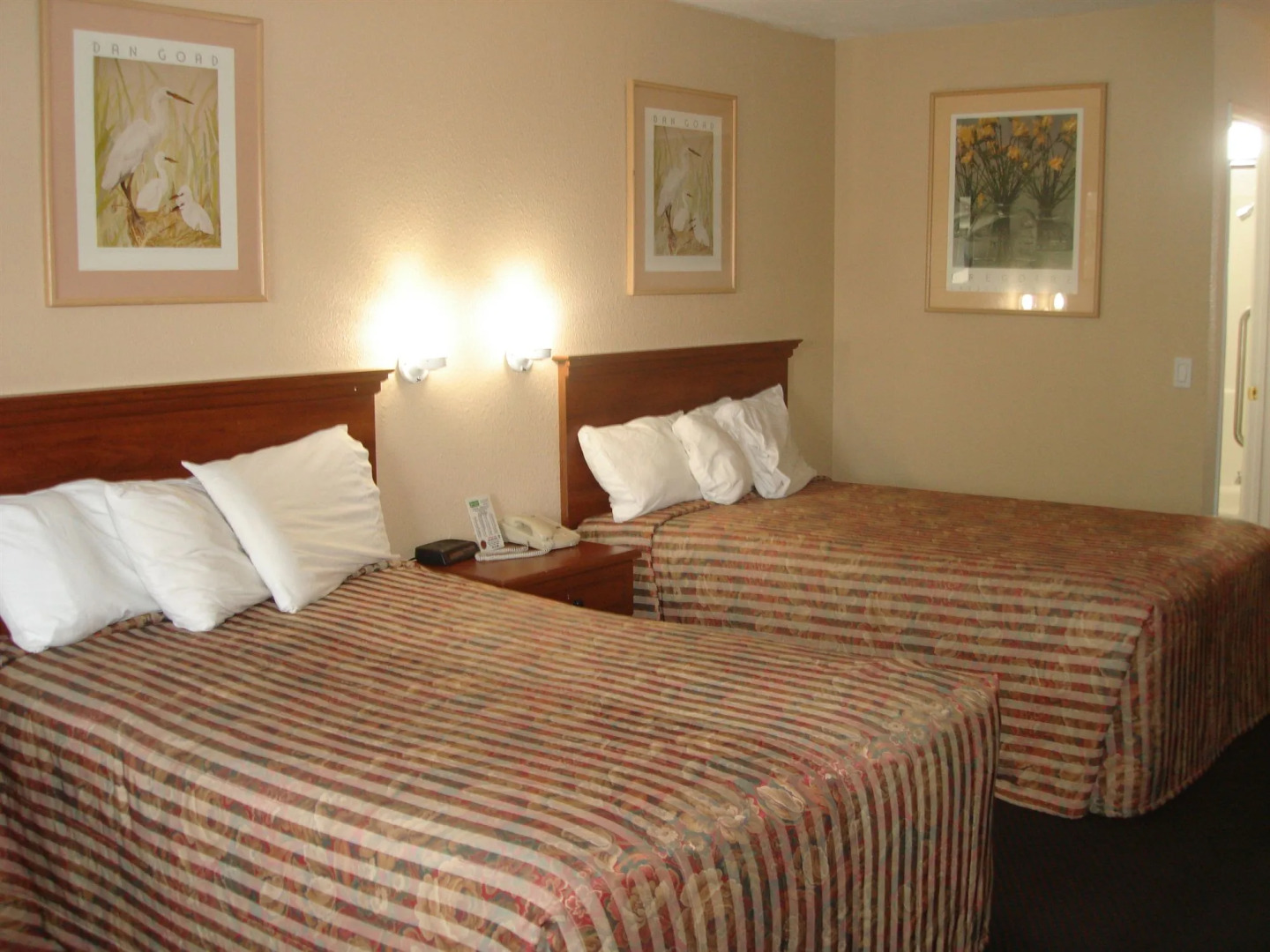 Studio 6 Bakersfield, CA - South