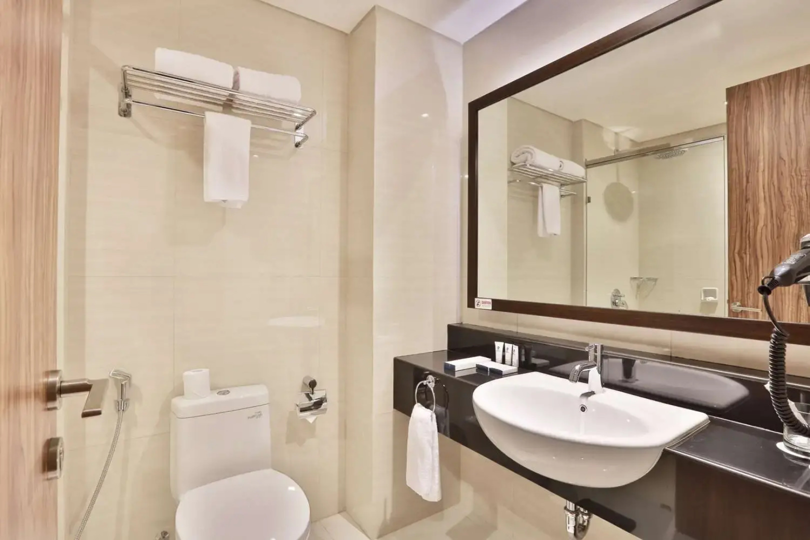 Best Western Kindai Hotel