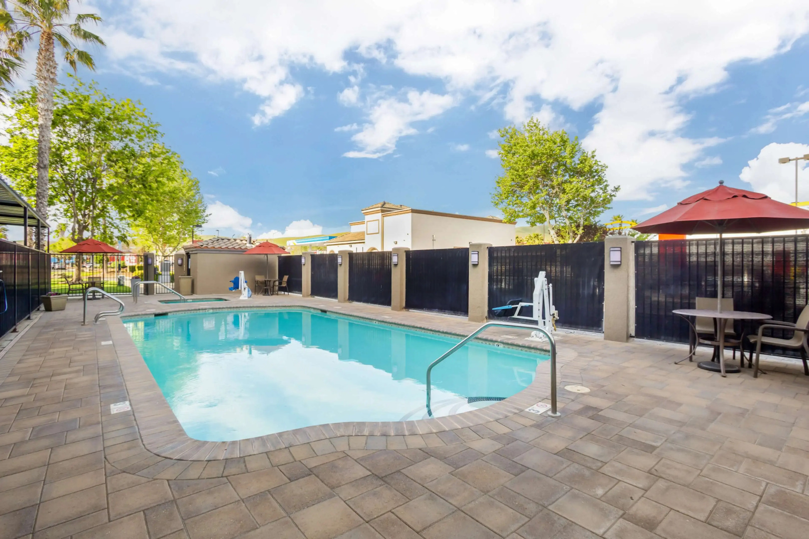 Best Western Plus Villa Del Lago Inn Patterson