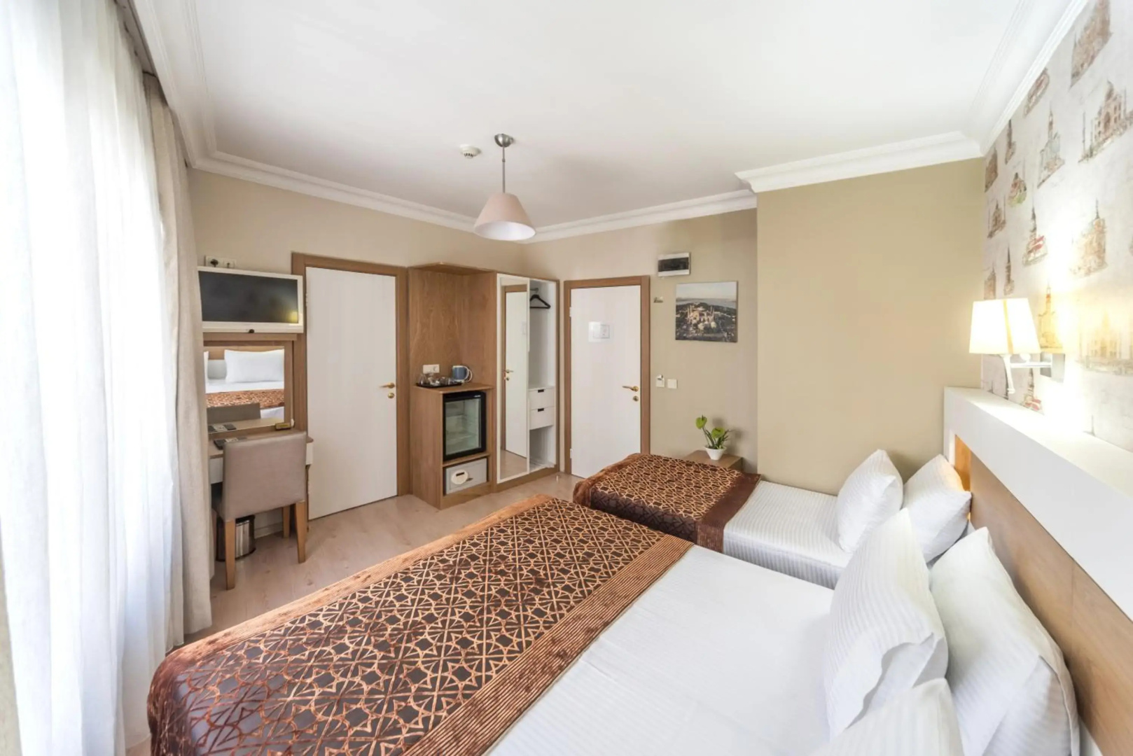 Taya Hatun Hotel