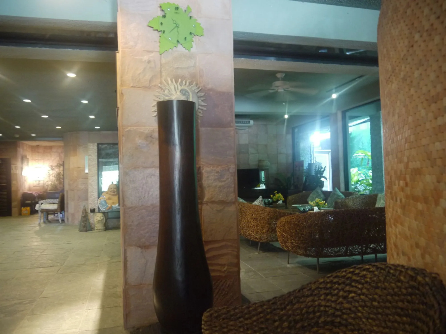 Hanamitsu Hotel & Spa