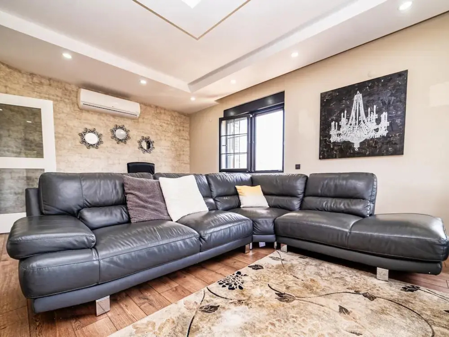 Lux Villa w Balcony Pool Sauna Garden in Antalya