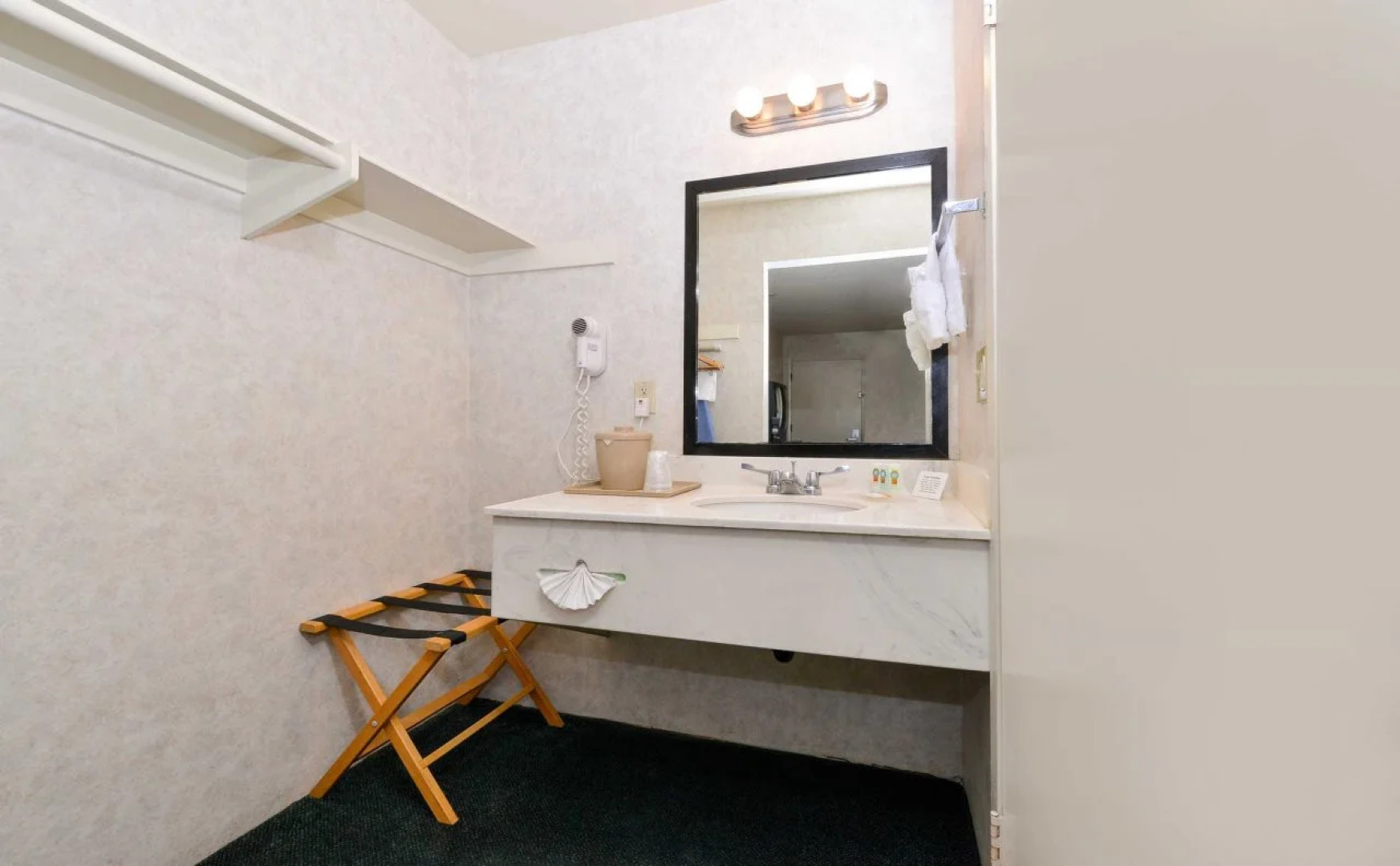 Rodeway Inn & Suites El Cajon San Diego East