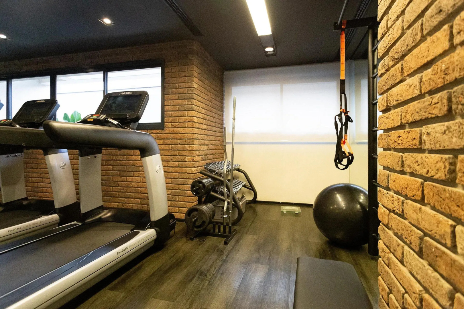Apartamento novo, silencioso e com infraestrutura de lazer na Vila Madalena.