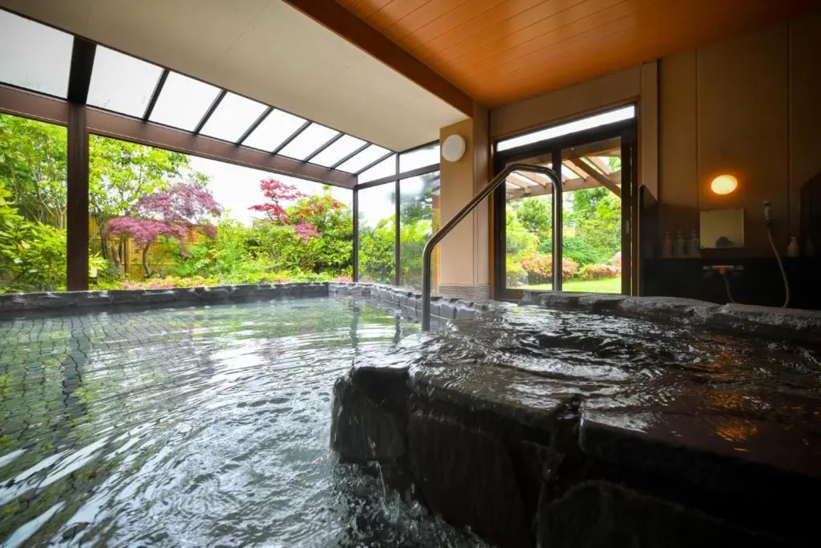 Awarakitagata Onsen Kohanso Hanayurari