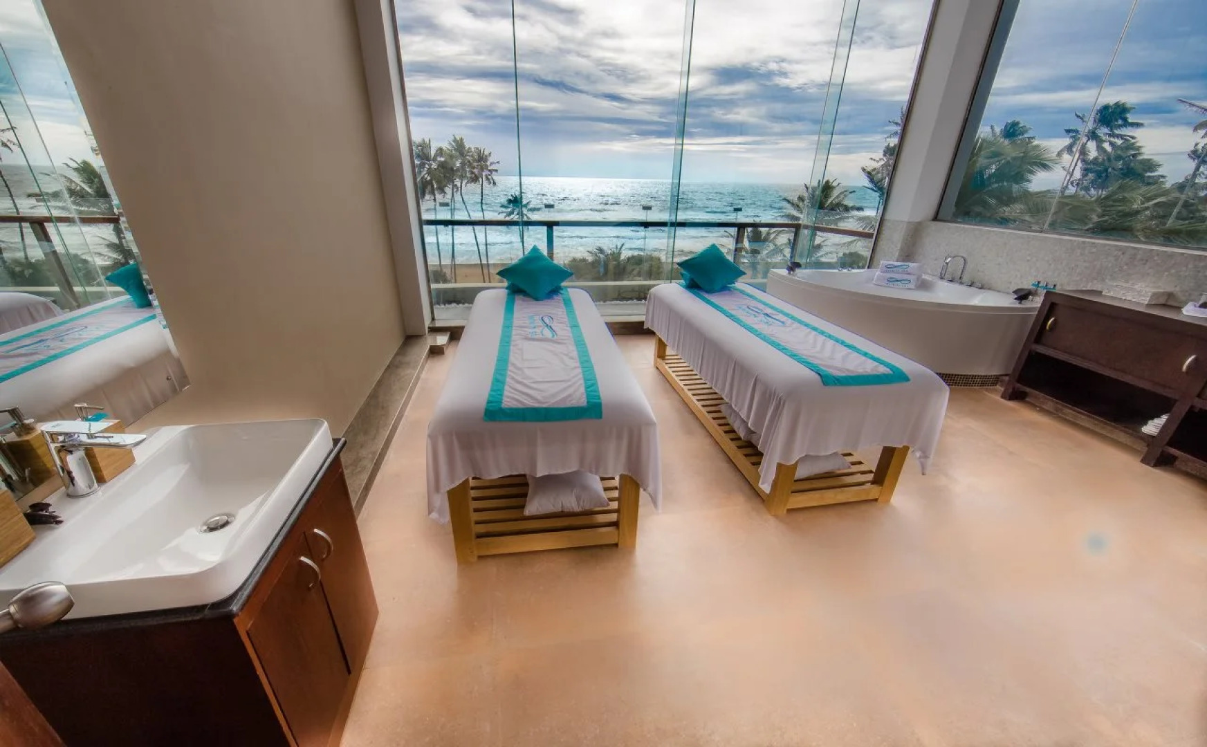 Club Waskaduwa Beach Resort & Spa