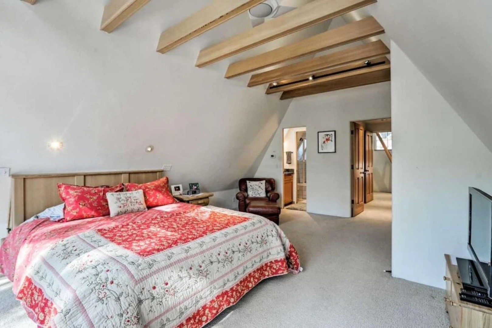 Squaw Valley Mountain Chalet w/ Private Hot Tub!