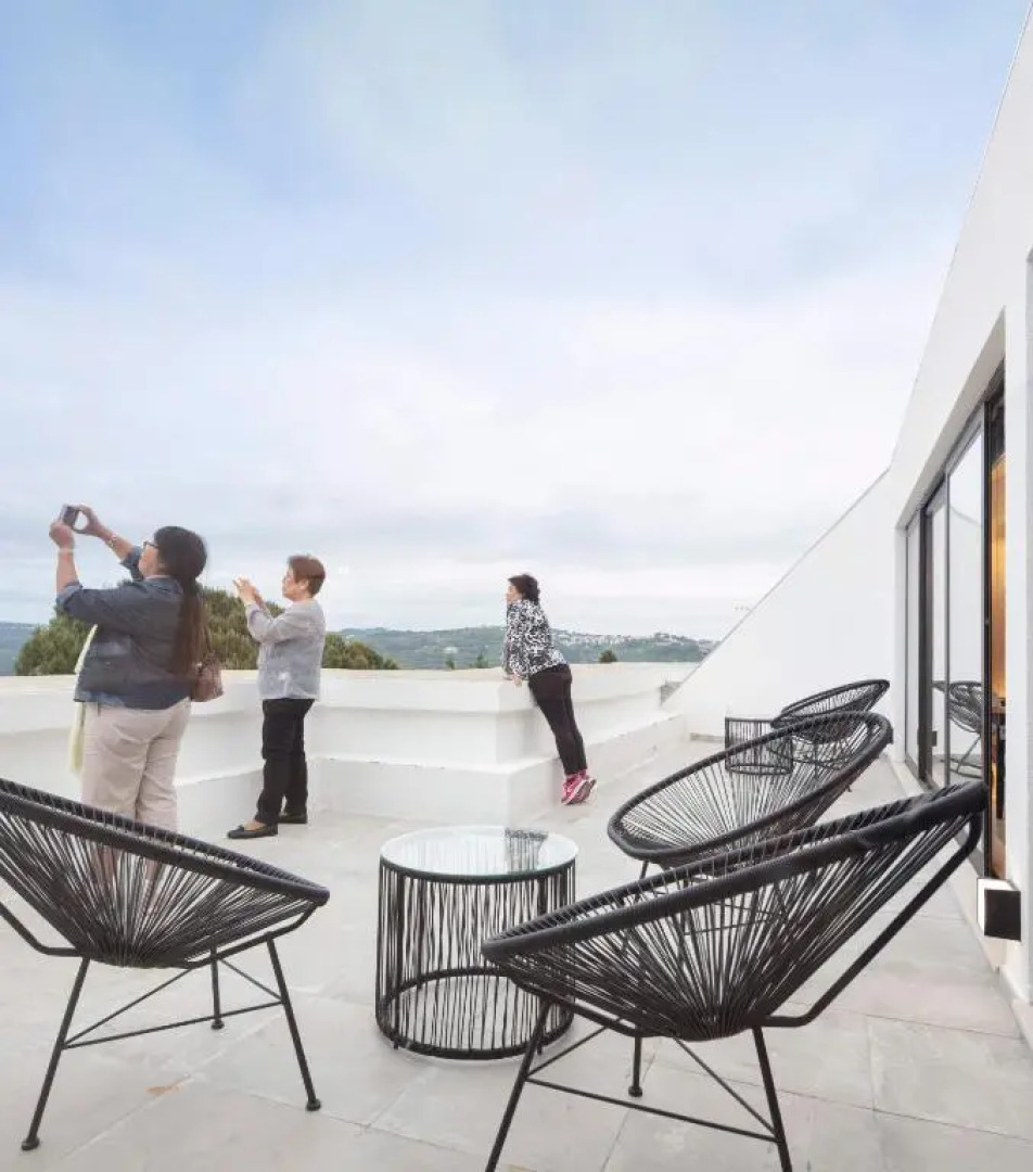 Penedo da Saudade Suites & Hostel