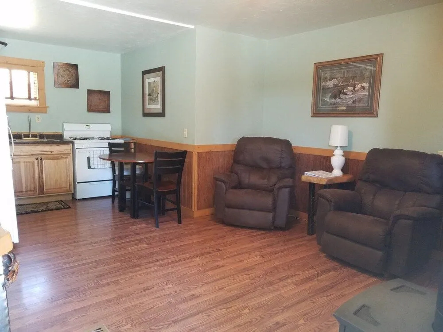 Lake View Lodge