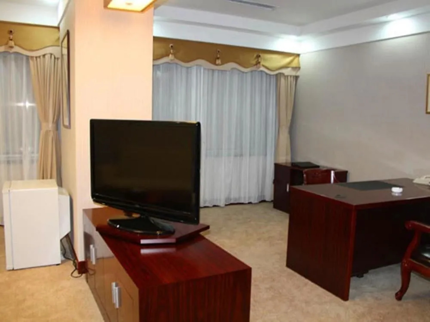 Financial Hotel Yantai