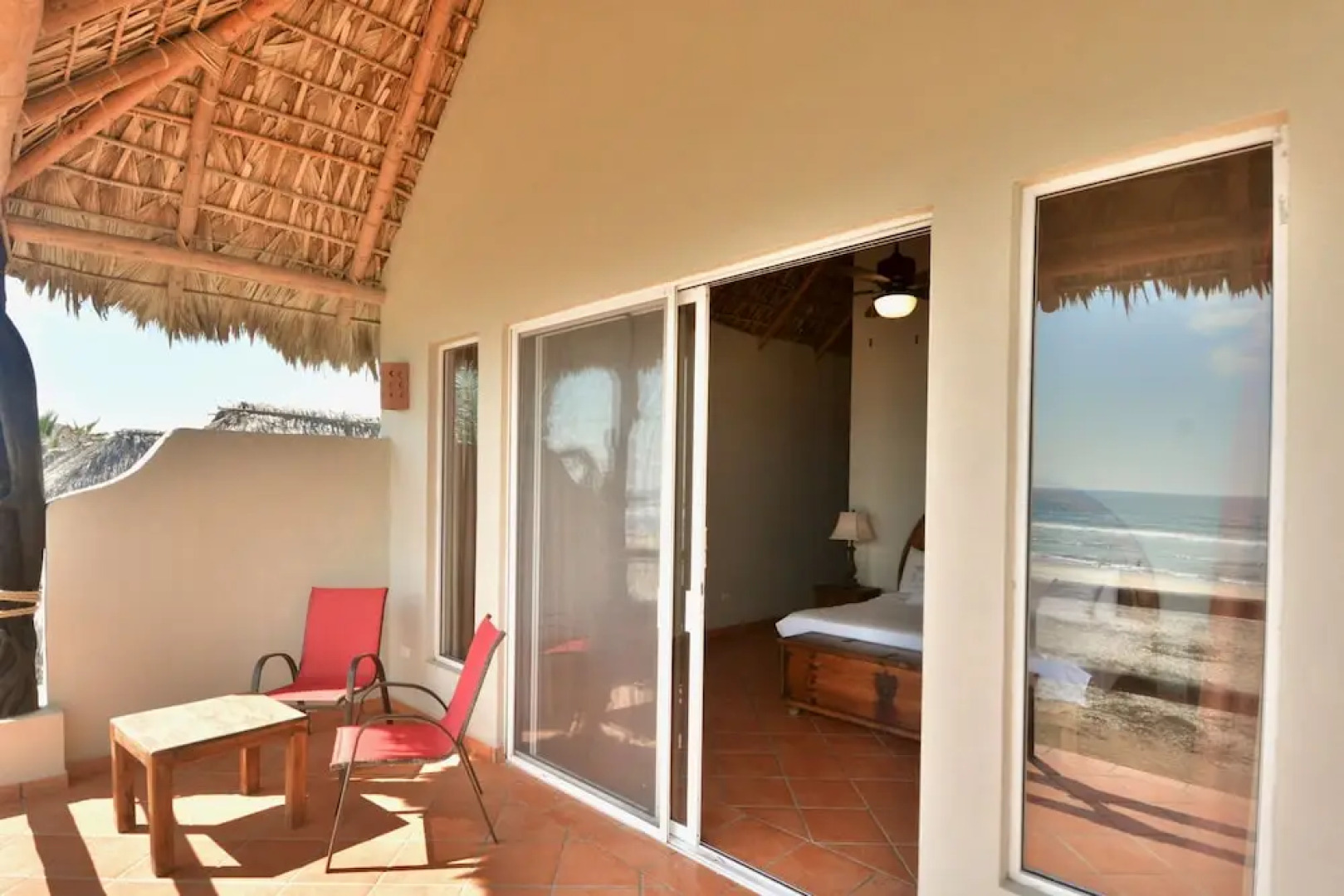 Cerritos Surf Town Beach Front Hotel