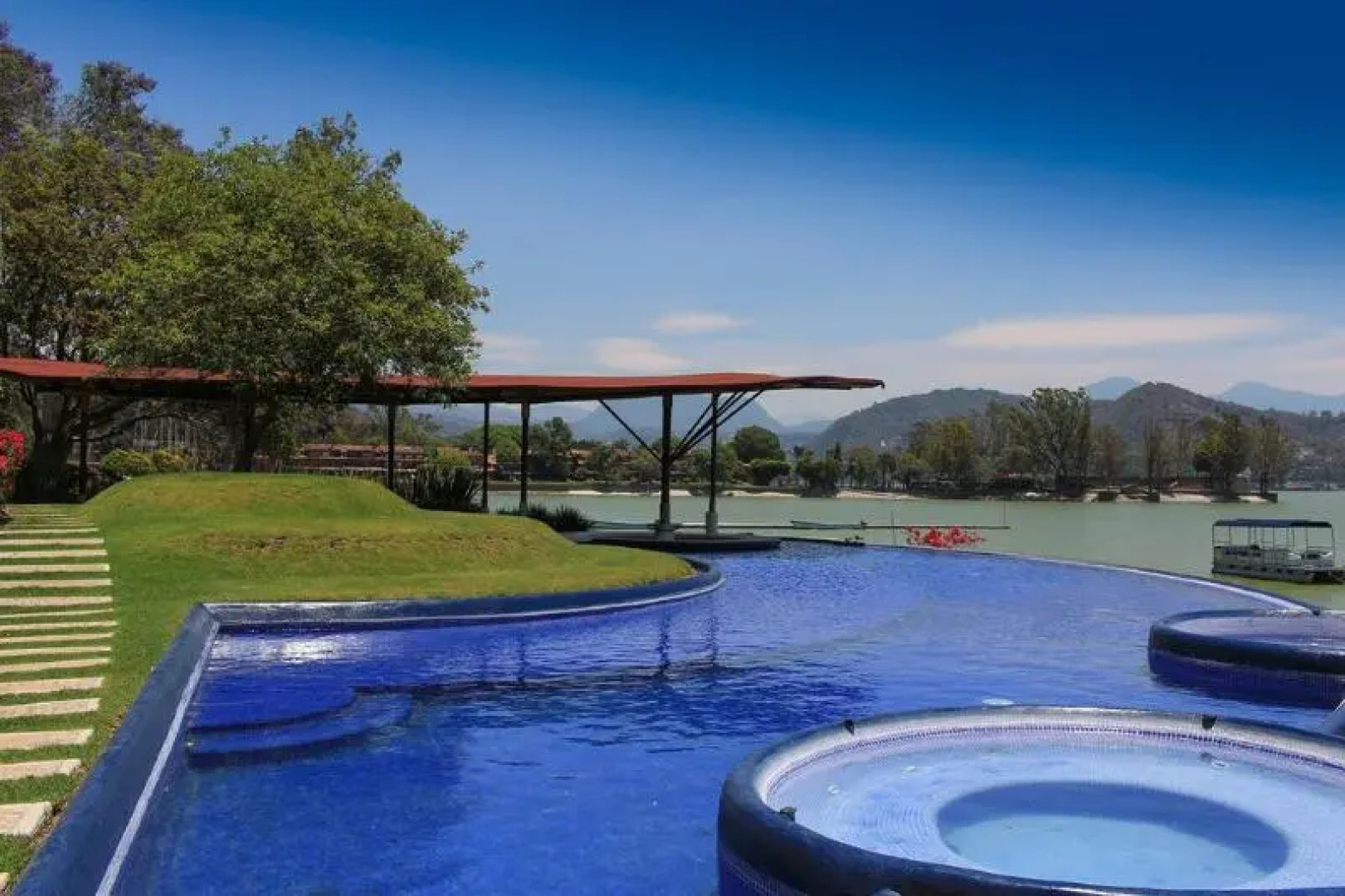 Santuario Valle de Bravo