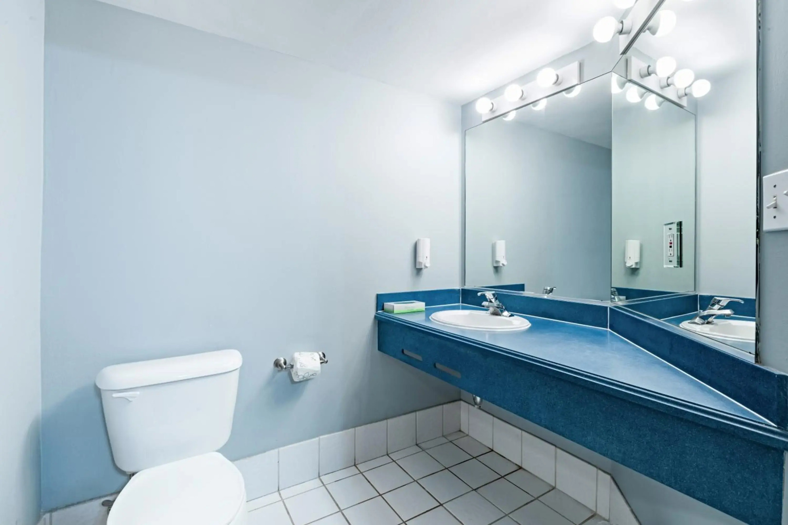 Ocean Sands Resort, Oceanfront, Virginia Beach by Vacatia