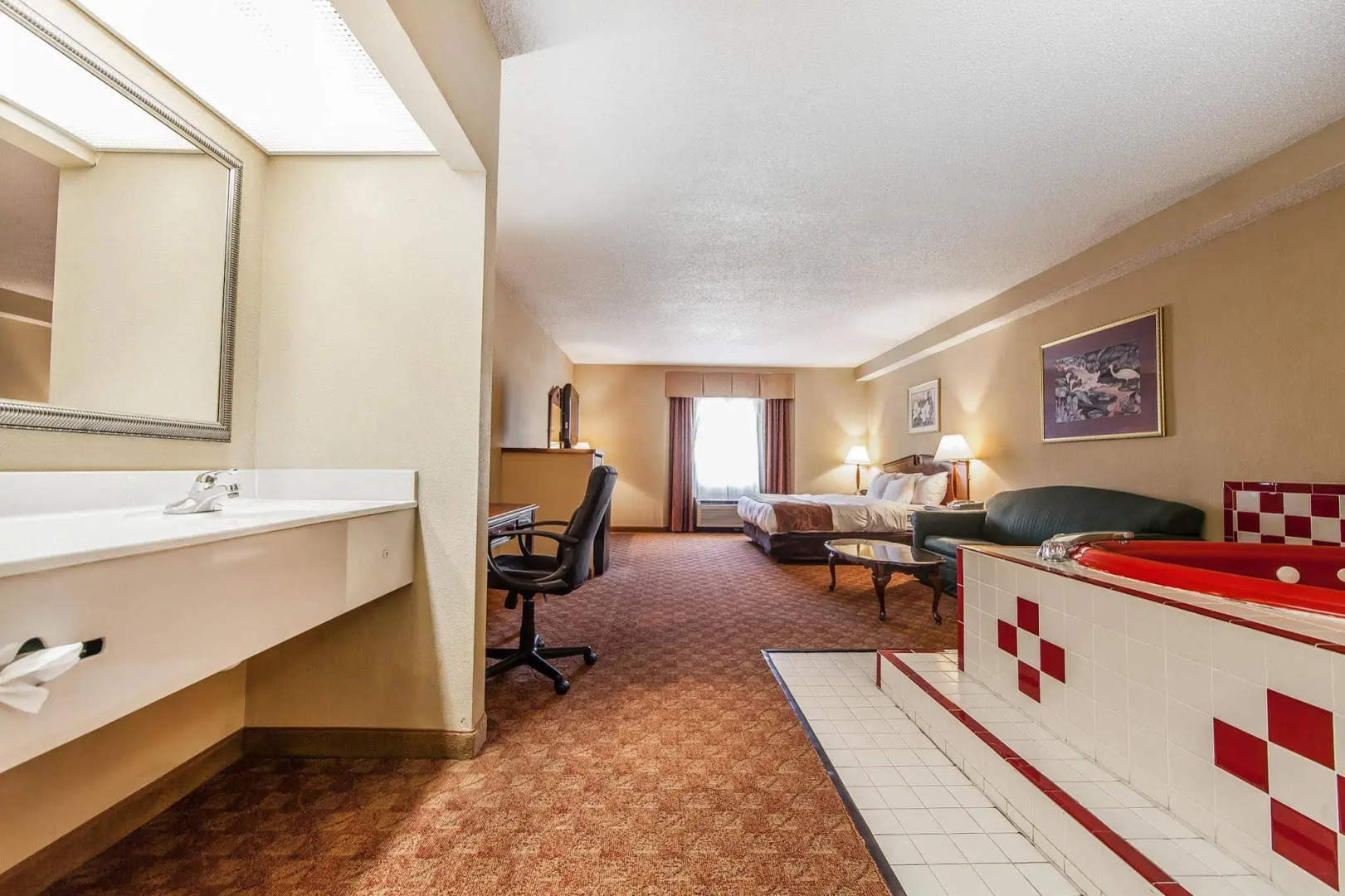 Comfort Suites Knoxville Airport