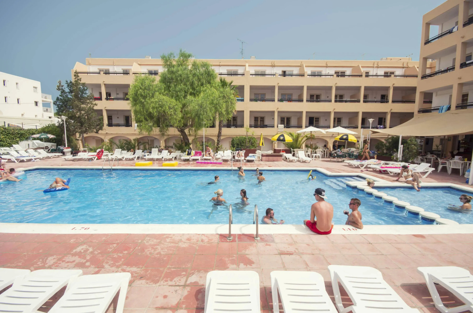 azuLine Apartamentos Sunshine