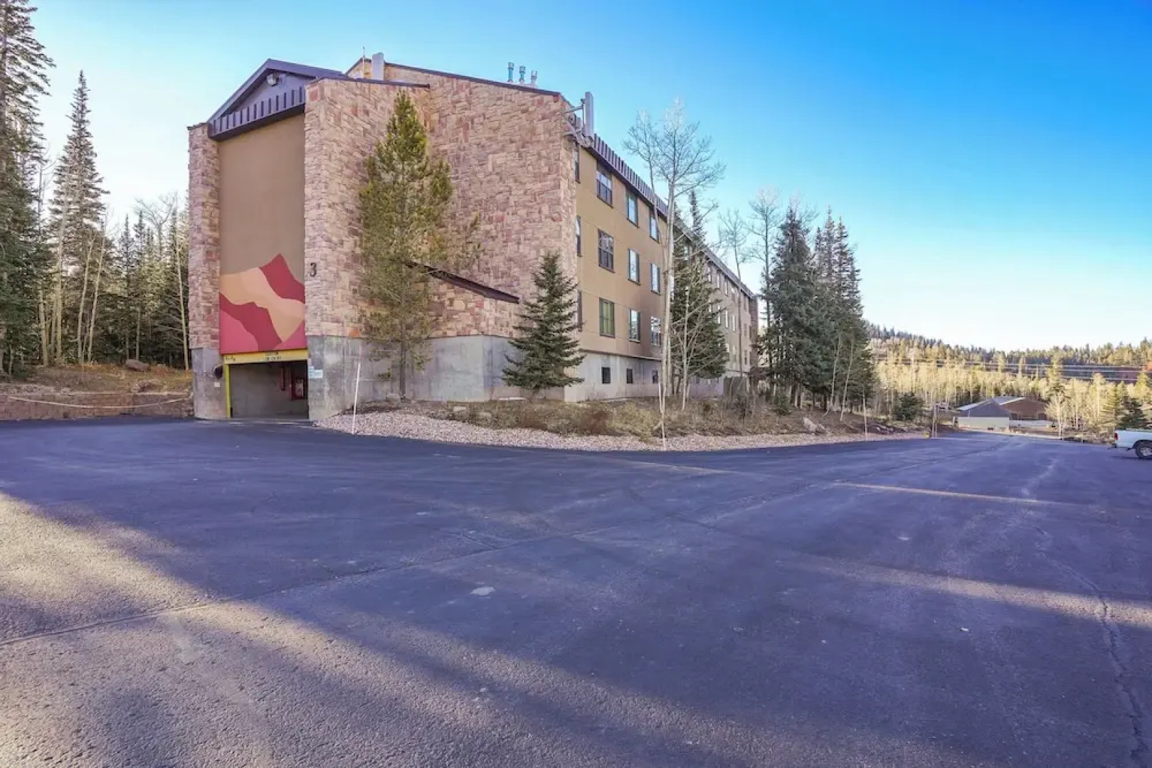 Cozy Brian Head Condo: Walk to Navajo Express Lift