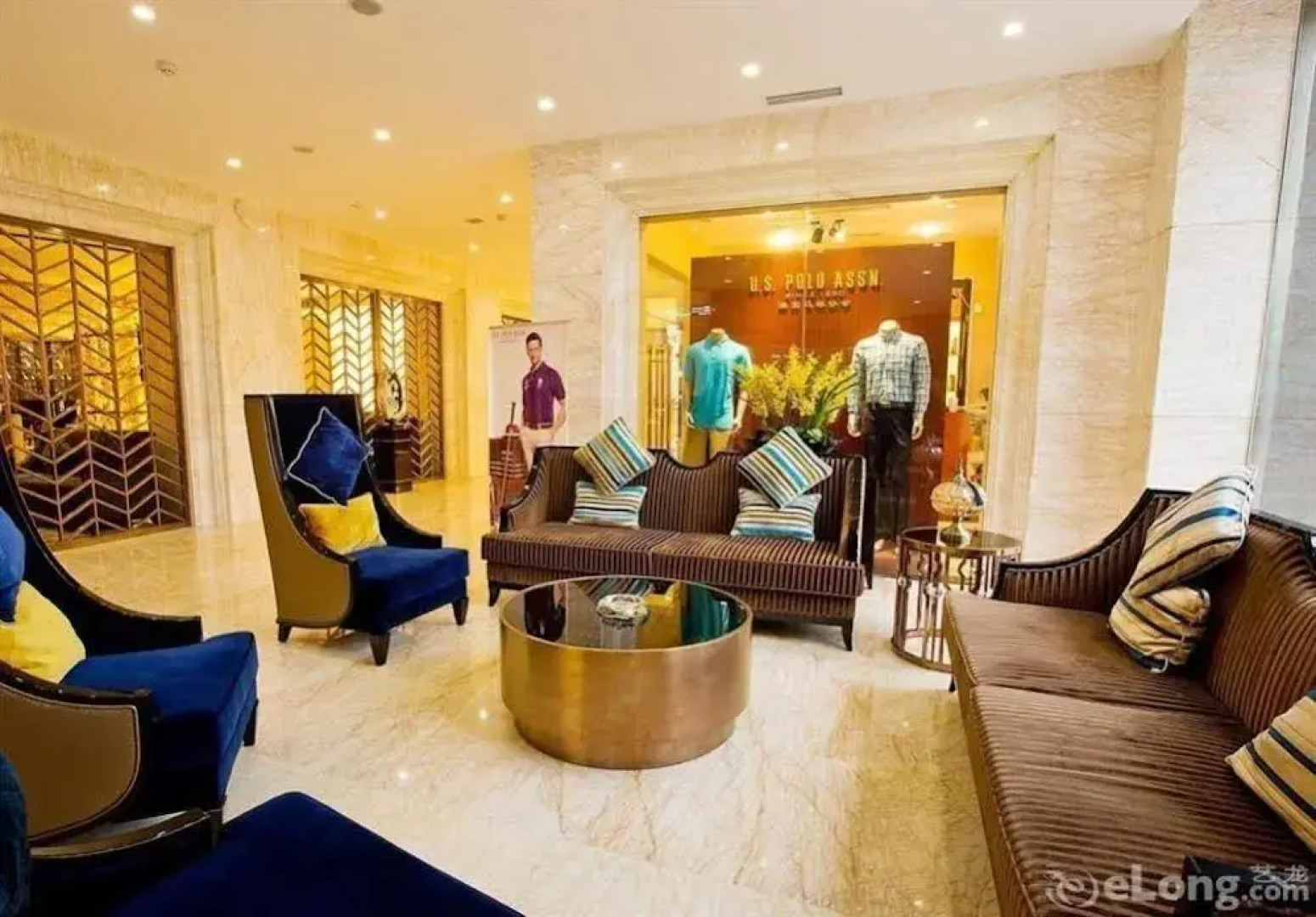 Yichang Golden Lion Hotel