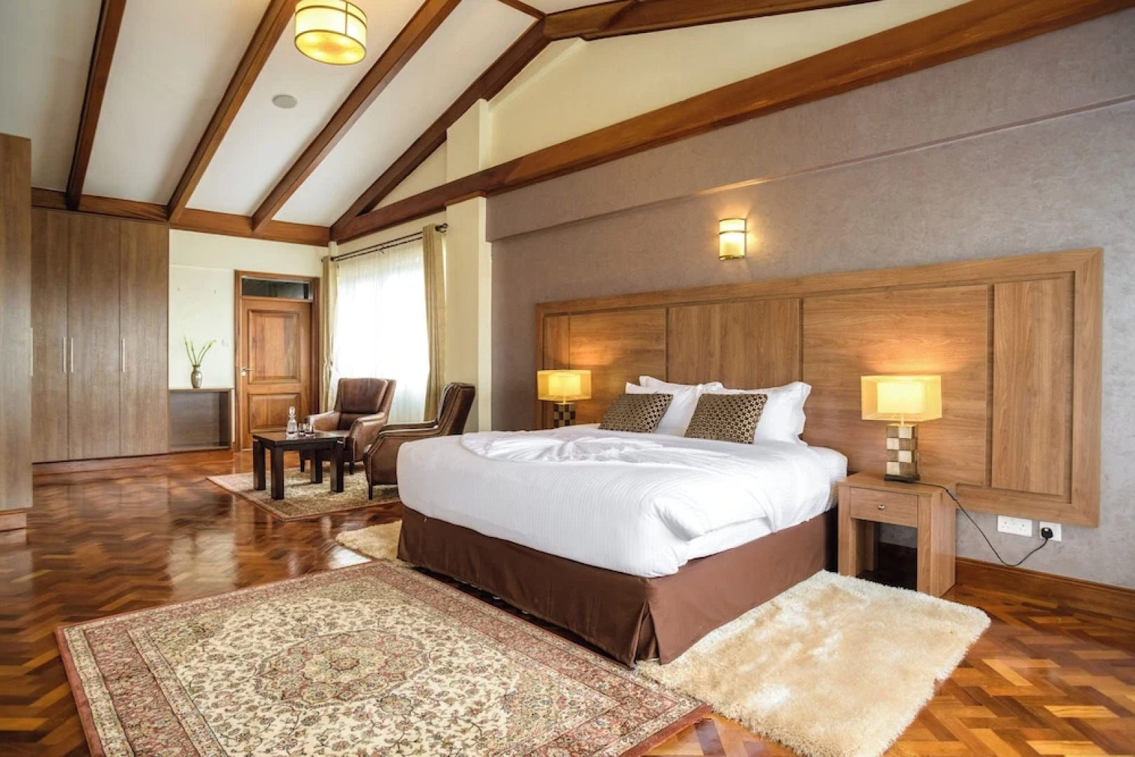 Апарт-отель GemSuites Riverside