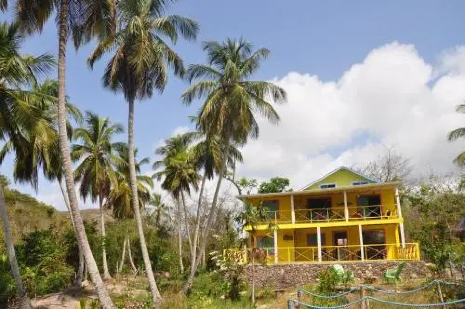Yellow Home Casa Baja