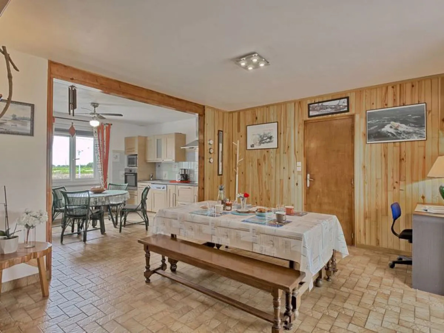 La Roseraie (Krb100)