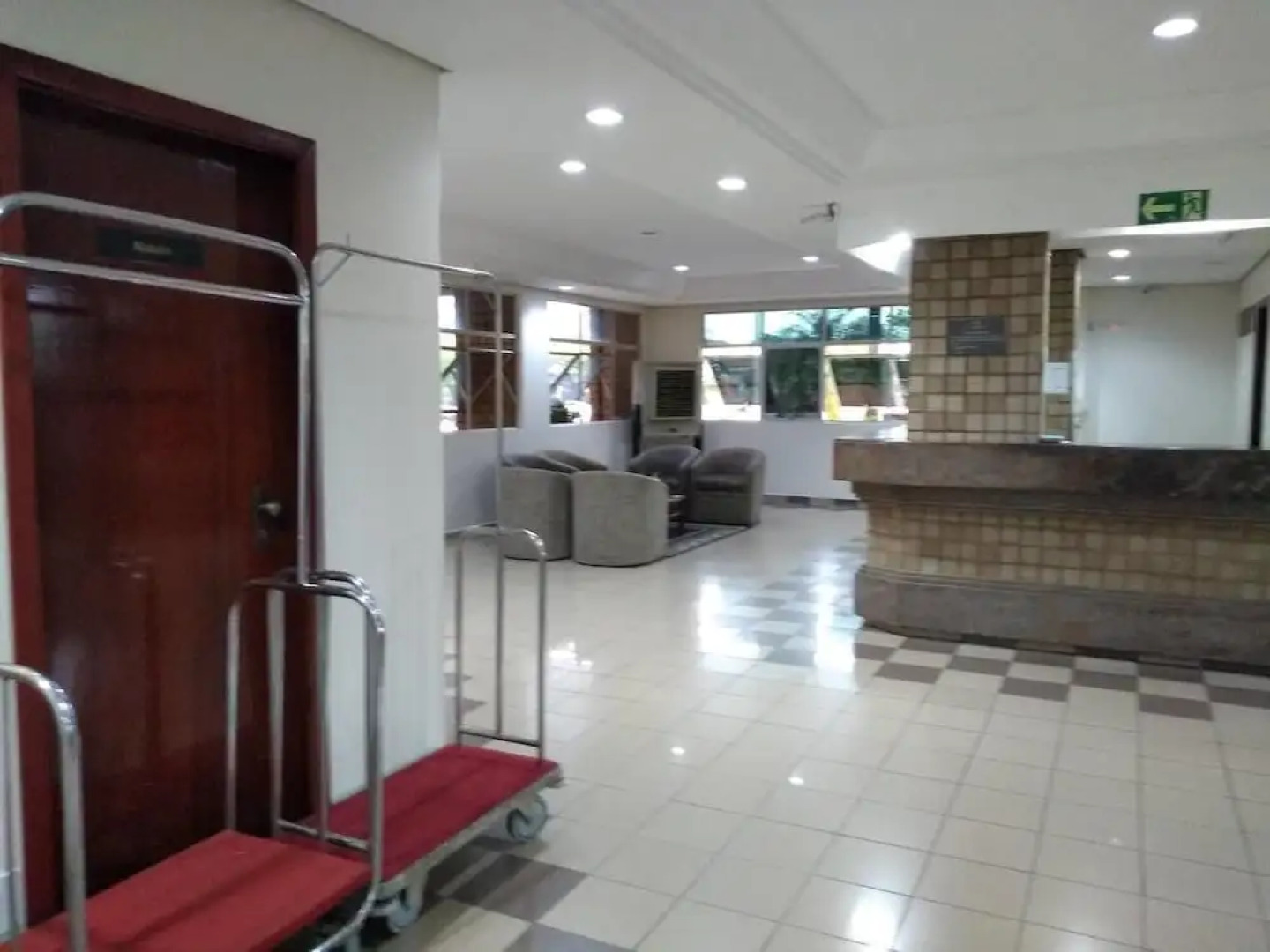 Victoria Plaza Hotel