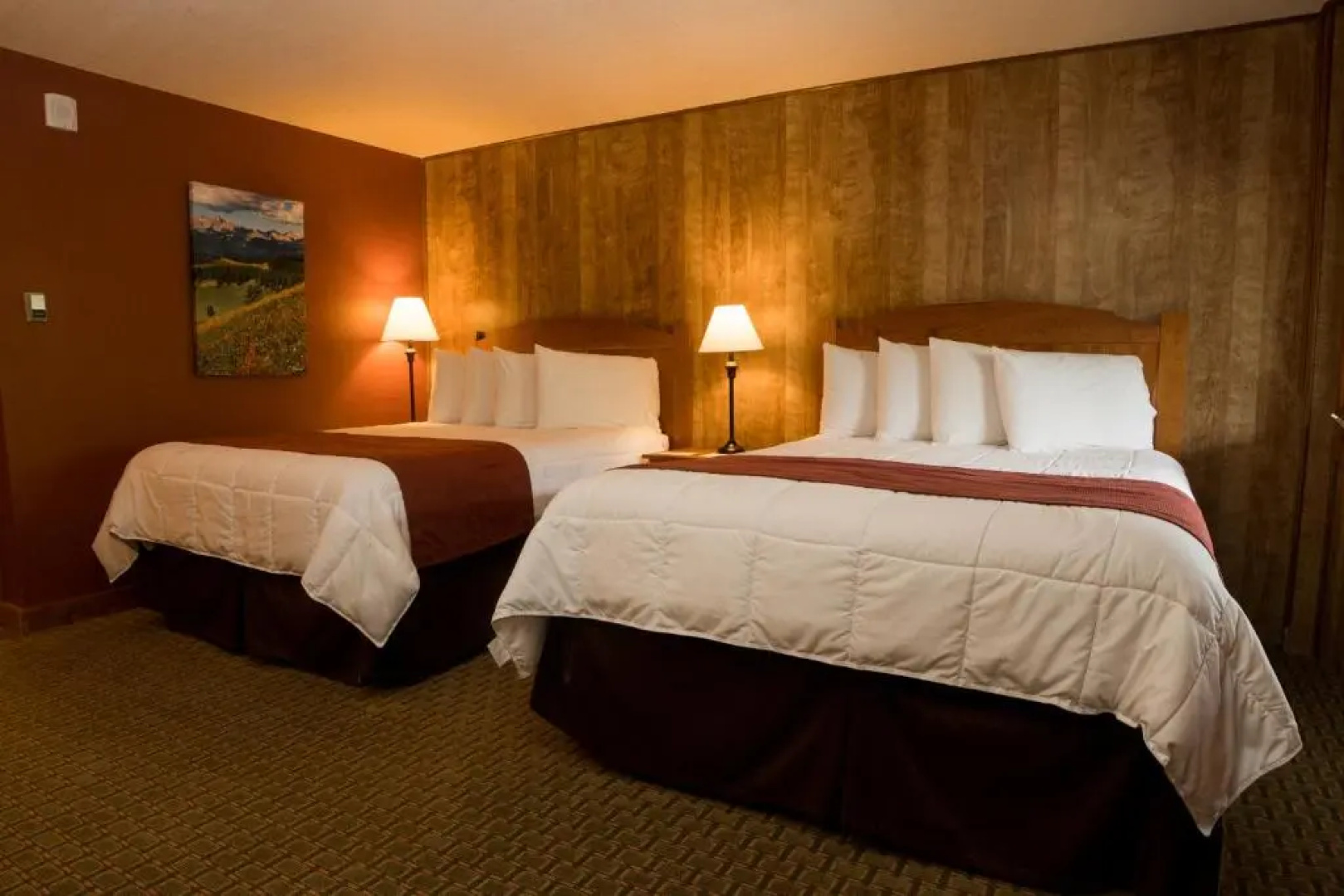 Silver Moon Inn