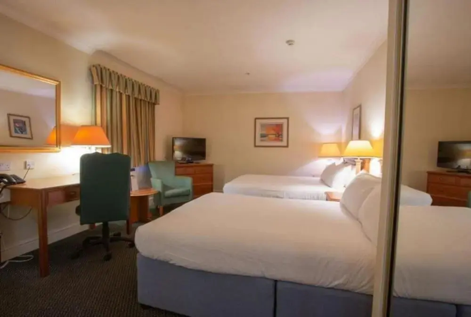 The Tong Park Hotel
