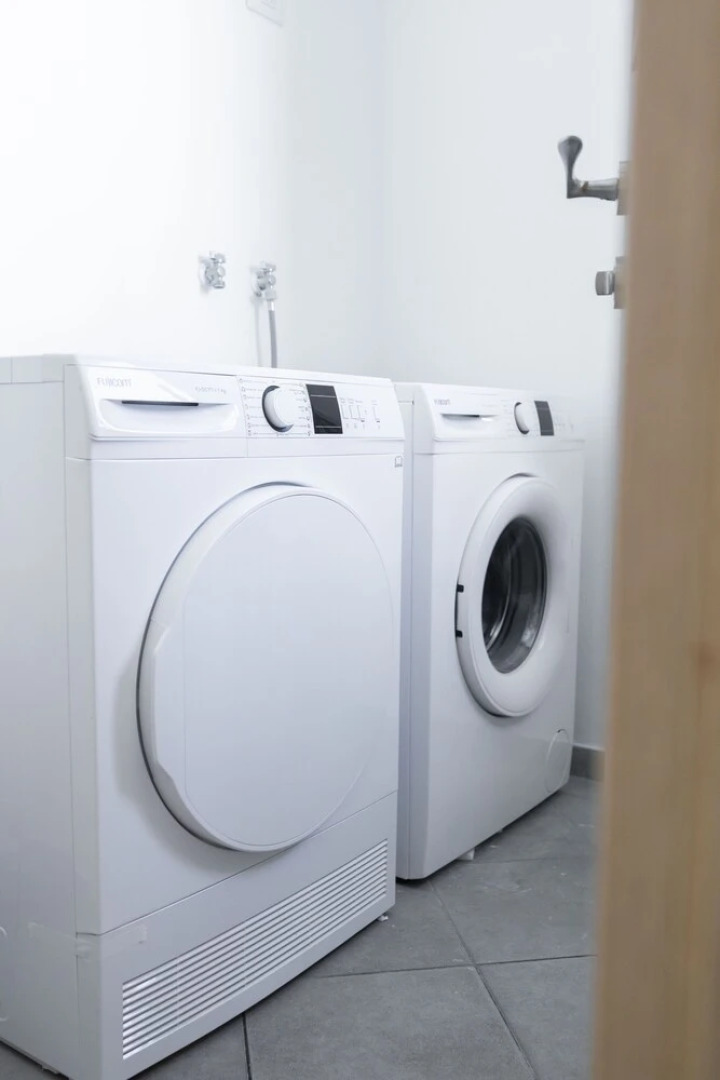 SeaFront Luxurious 3 BR Apartment