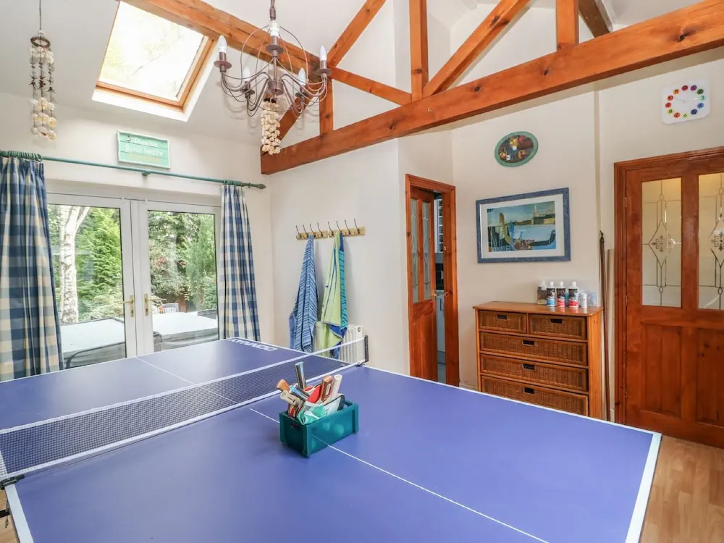 Lyndhurst, Brighouse