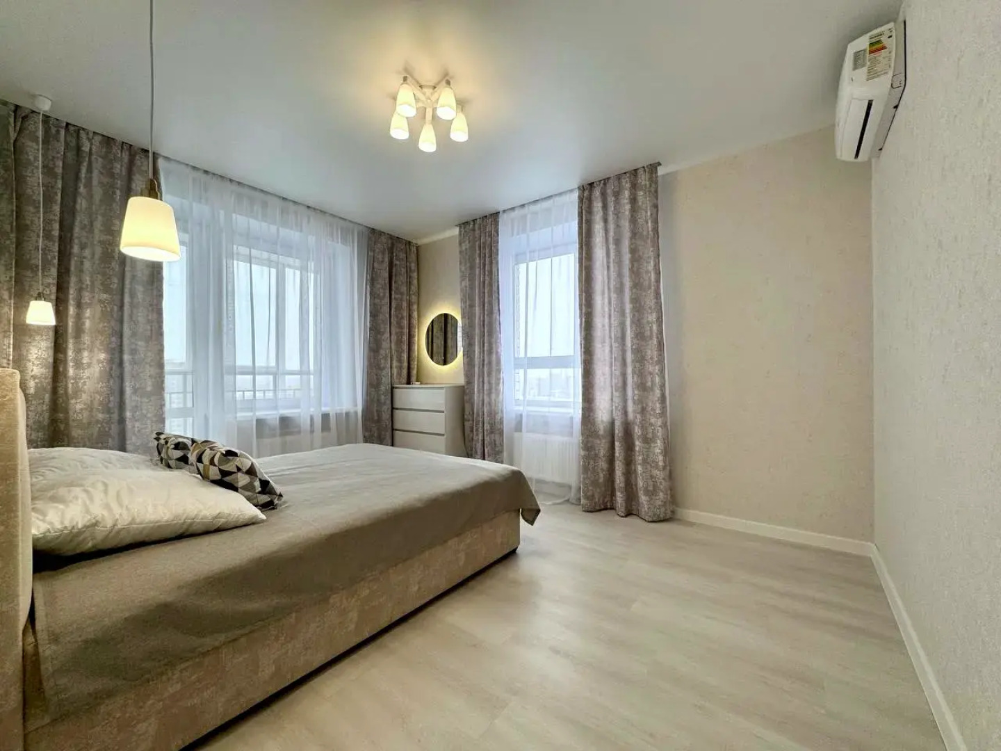 Апартаменты на улице Мельникайте 2 корпус 19