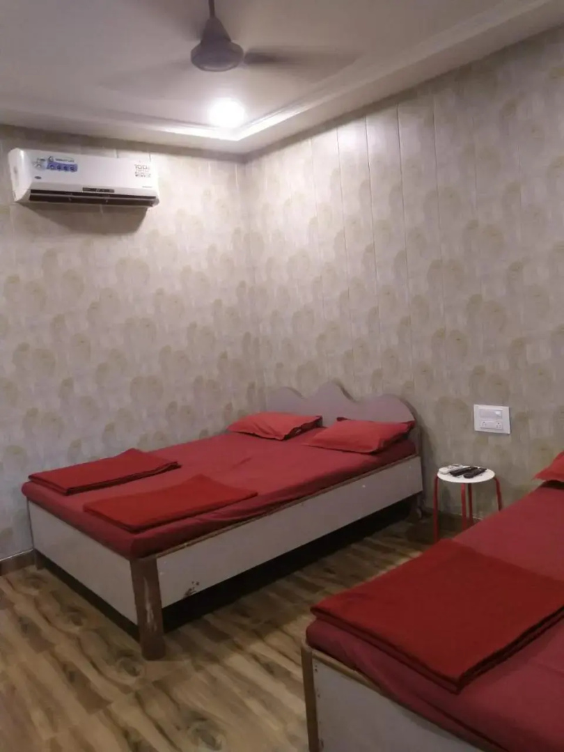 Royal Hotel  - Matheran