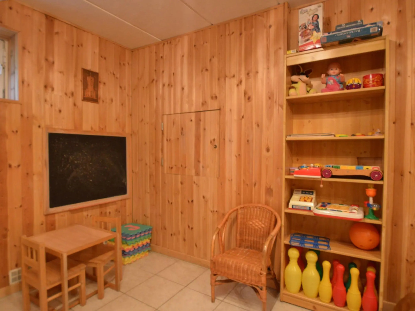 Cozy Holiday Home in Robertville with Sauna