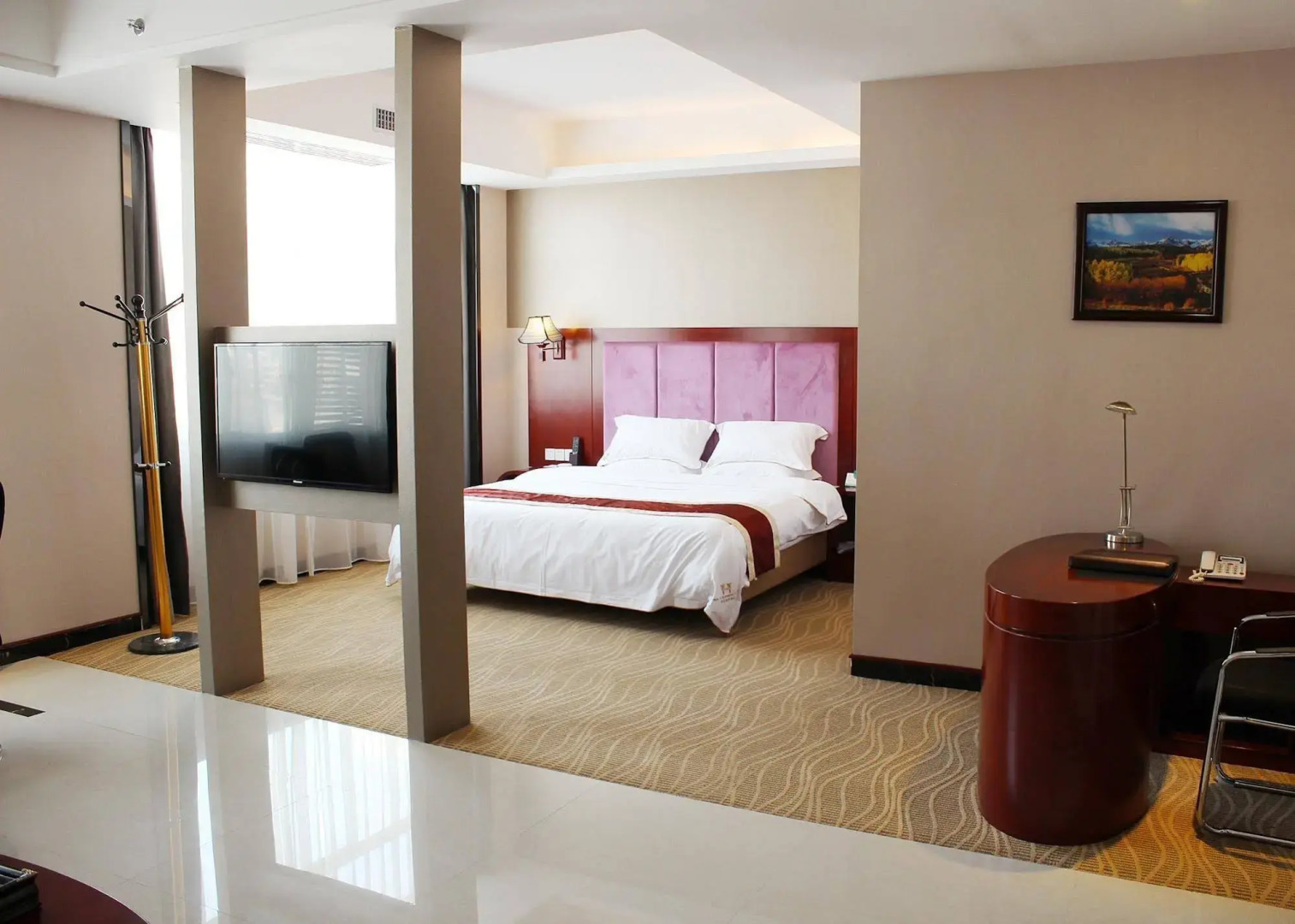 Huayi Business Hotel