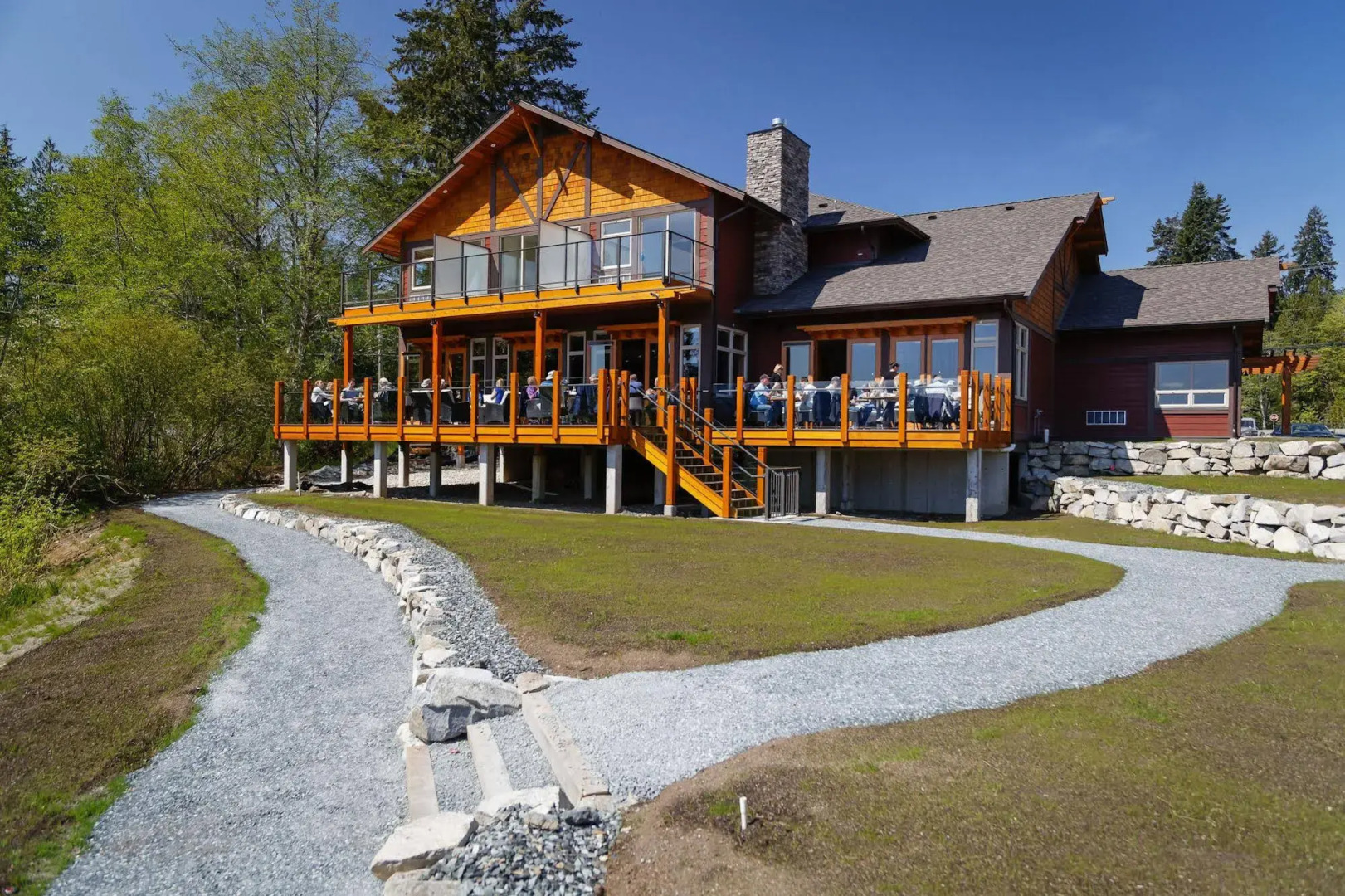 Sproat Lake Landing Resort