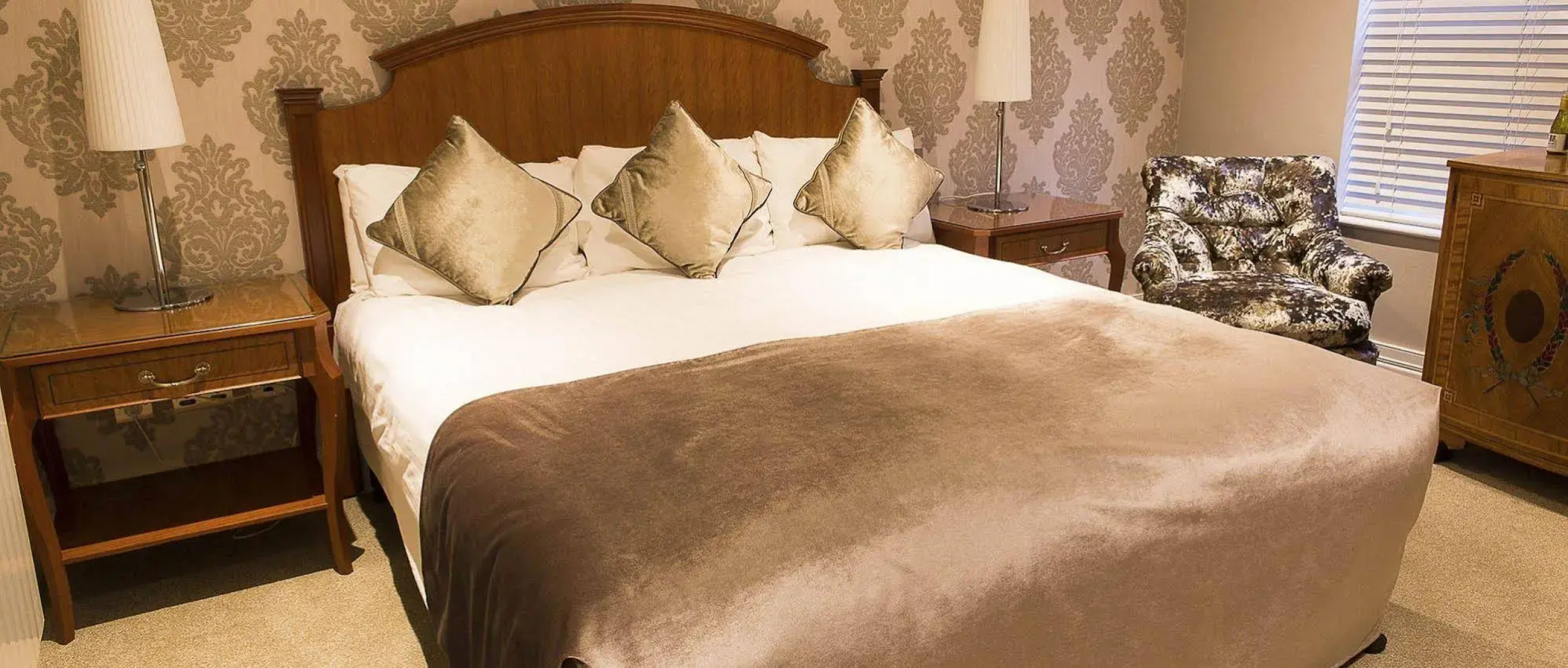 TF Royal Hotel